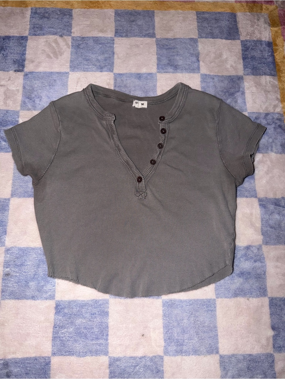 GARAGE Casual Short Sleeve Ribbed Henley Crop Top - Gray